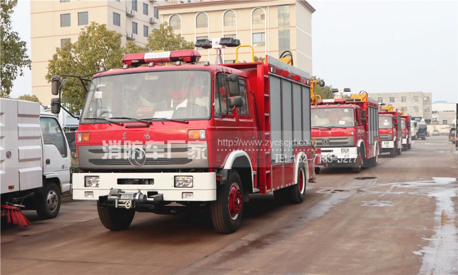 東風(fēng)搶險救援消防車(chē) 東風(fēng)搶險救援消防車(chē)